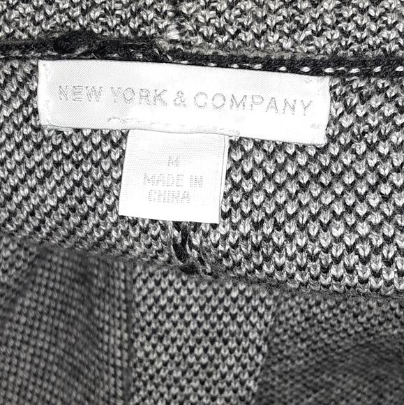 COPY - NEW YORK  & COMPANY OVERSIZED JACKET - Picture 5 of 7